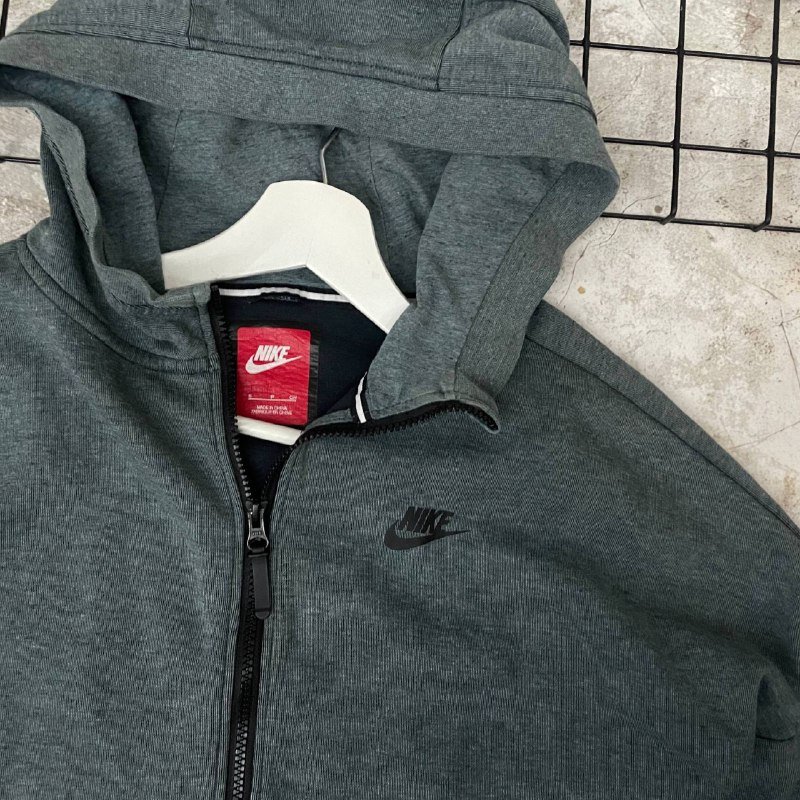 Nike Tech Fleece мужская куртка с капюшоном 2