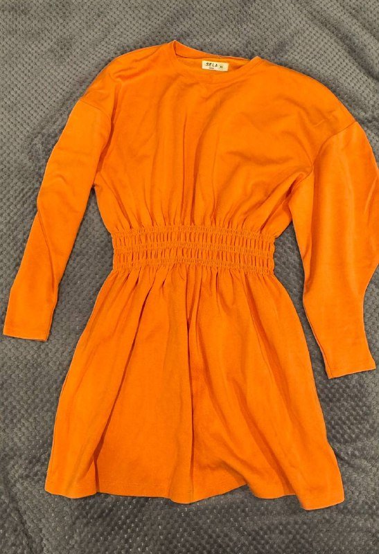 Яркое женское платье размер ХС