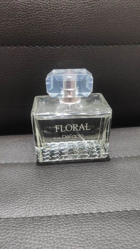 Платье ibiza, платье, свитшот zara, джинсы hm, штаны calzedonia, рубашка Bali, шорты cece, туалетная вода floral defacto, кошелек Tommy Hilfiger, футляр для очков Chanel 8