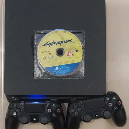 PS4 Slim 1TB с двумя геймпадами и играми