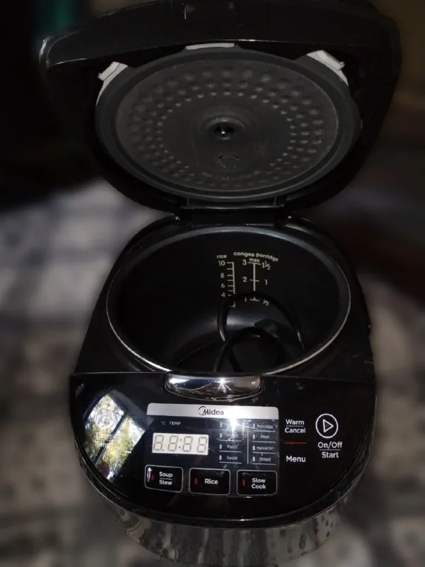 Мультиварка Midea 1