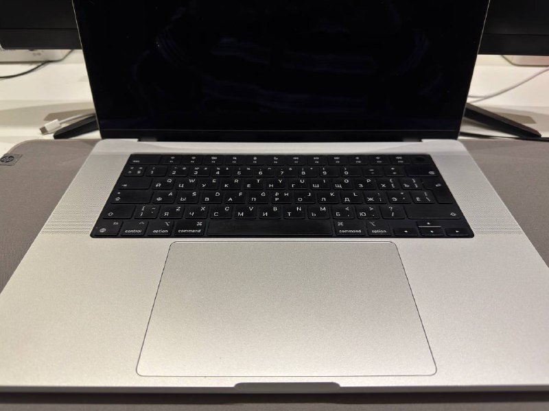 Macbook M1 Pro 16’ 16 GB 512 GB 2