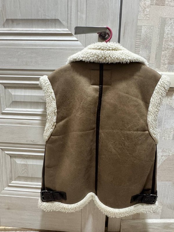 Жилет размер 34 (S-M) в идеальном состоянии 2