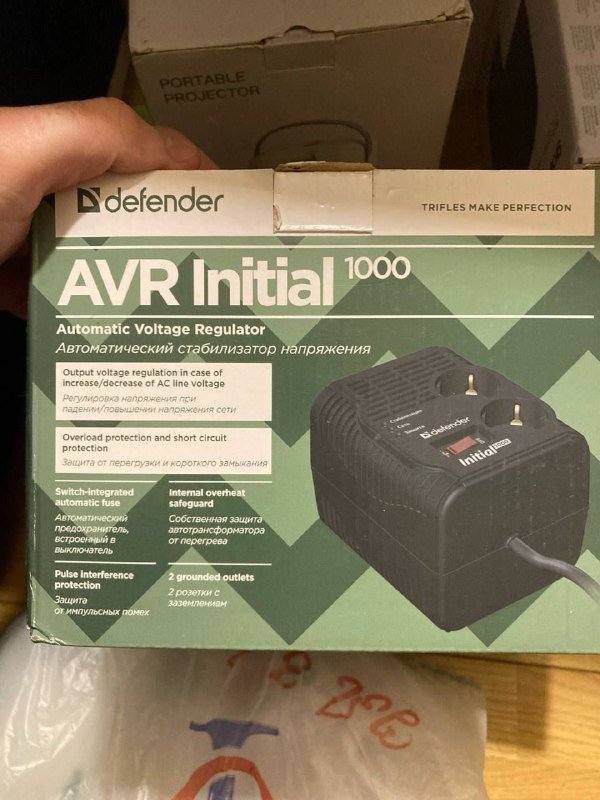 Автоматический стабилизатор напряжения AVR Initial 1000