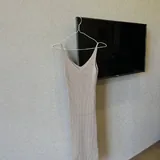 Свитер Zara, жилет Zara, джинсы, платье Reserved 3