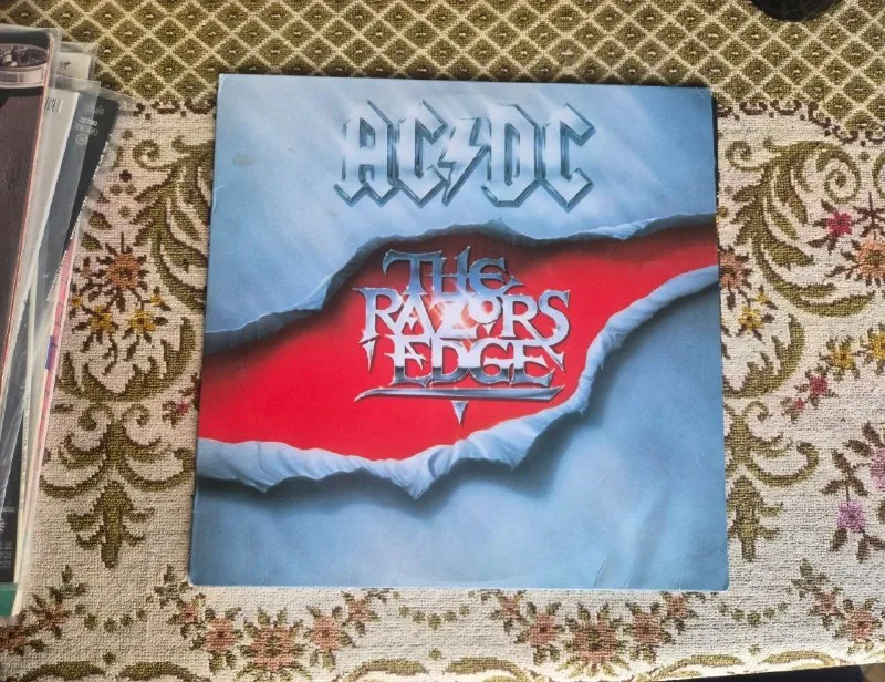 Виниловые пластинки AC/DC, Korn, Motorhead, Ozzy Osbourne, Peter Gabriel, Сплин 1
