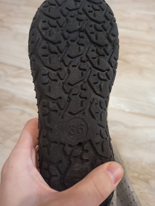 Светильники, шланги, ручки, рамки для розеток, тапки 8