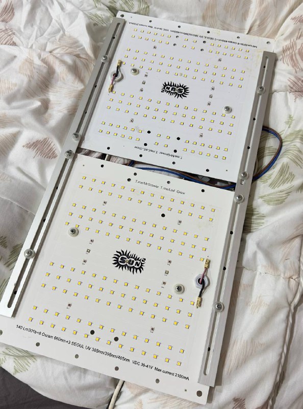 Гроу свет 260w с диммером и подвесами 3
