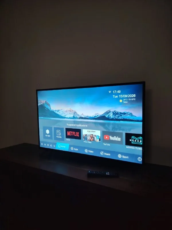 Телевизор 2E 43A06K 43" Smart TV 1