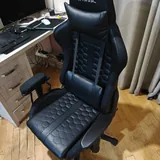 Trust GXT 719 кресло с подсветкой 2