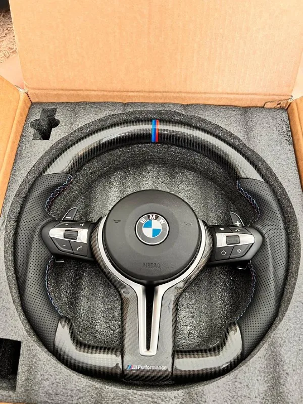 Руль BMW X5 E70 в карбоне 1