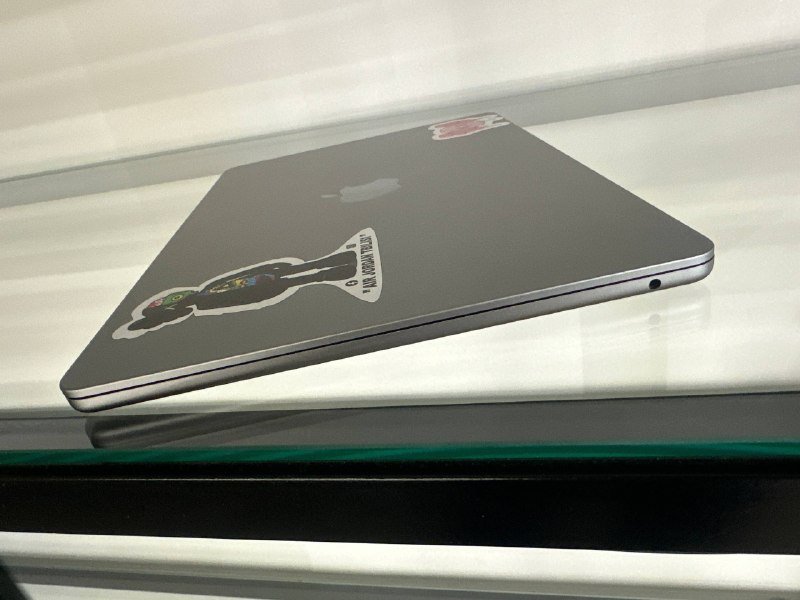 MacBook Air M2 8GB 256GB 3