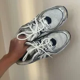 Кроссовки 2