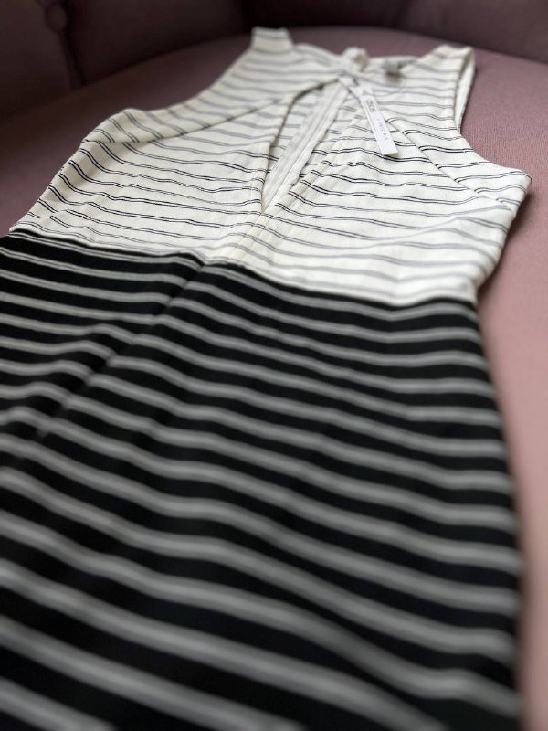 Платье ASOS приталенное ниже колена размер 30 Xs 5