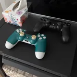 PlayStation 4 Slim 1 ТБ, 2 геймпада, игры 1