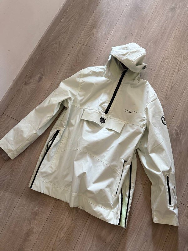 Сноуборд, куртка, ботинки, штаны, чехол, шлем 8