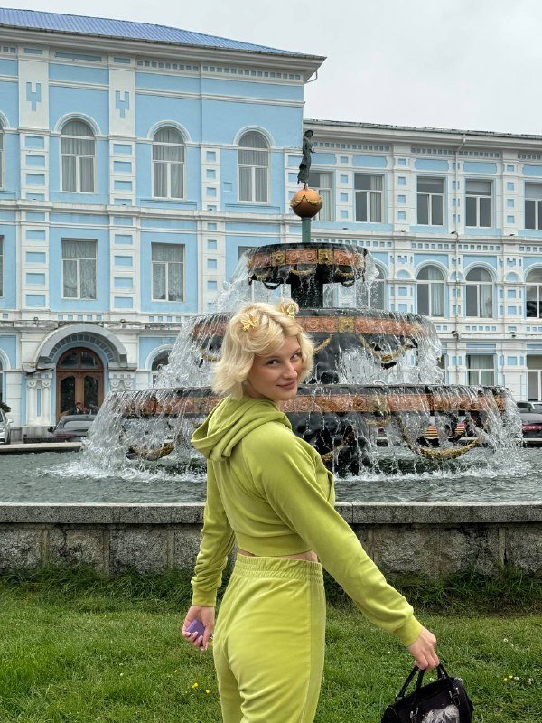 Велюровый костюм H&M размер М