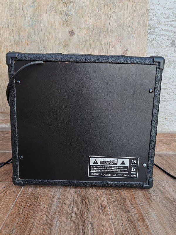 Гитарный усилитель Smiger YX-15W 2