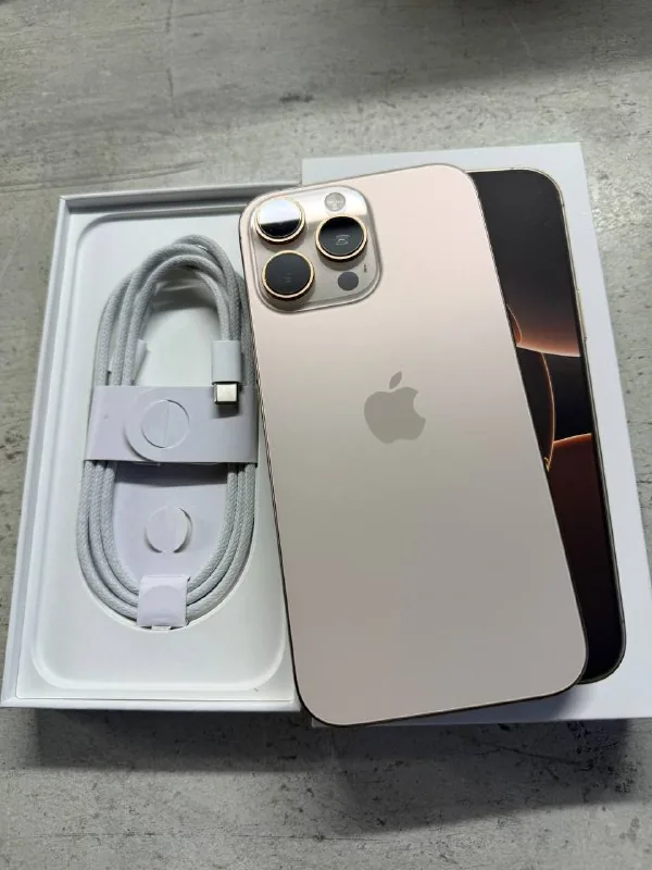 iPhone 16 Pro Max 256 ГБ 1