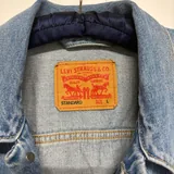 Classic light blue Levi’s denim jacket L 4