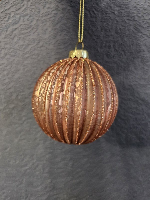 Ёлочные шары, украшения и заснеженная ёлка 80 см 8