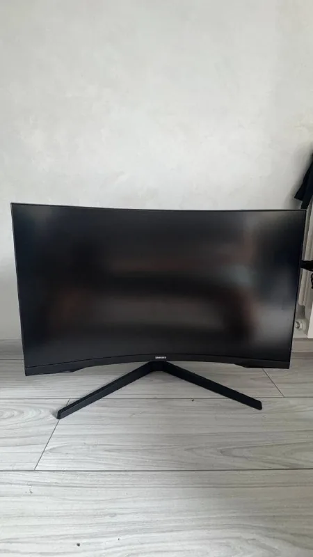 Samsung 32" Odyssey G5 მონიტორი 1