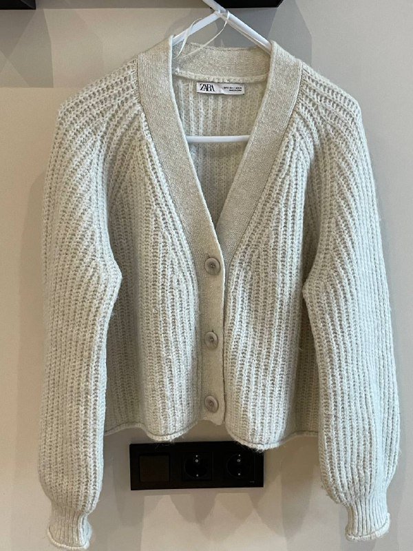 Кардиган Zara, трикотажный жилет MANGO с поясом