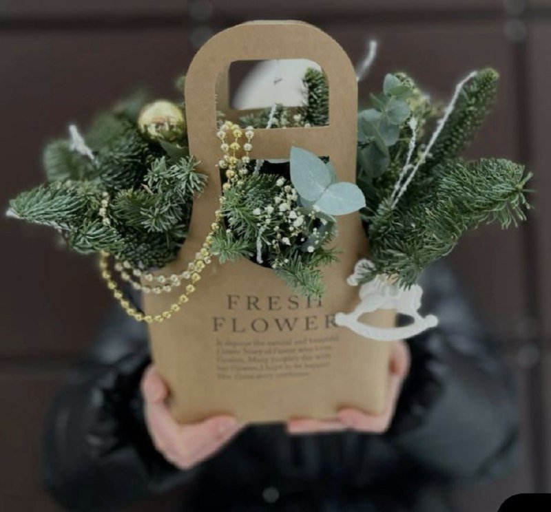 Новогодние рождественские композиции из веток 4