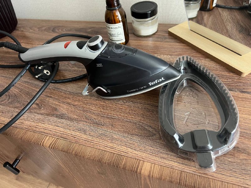 Утюг-отпариватель Tefal