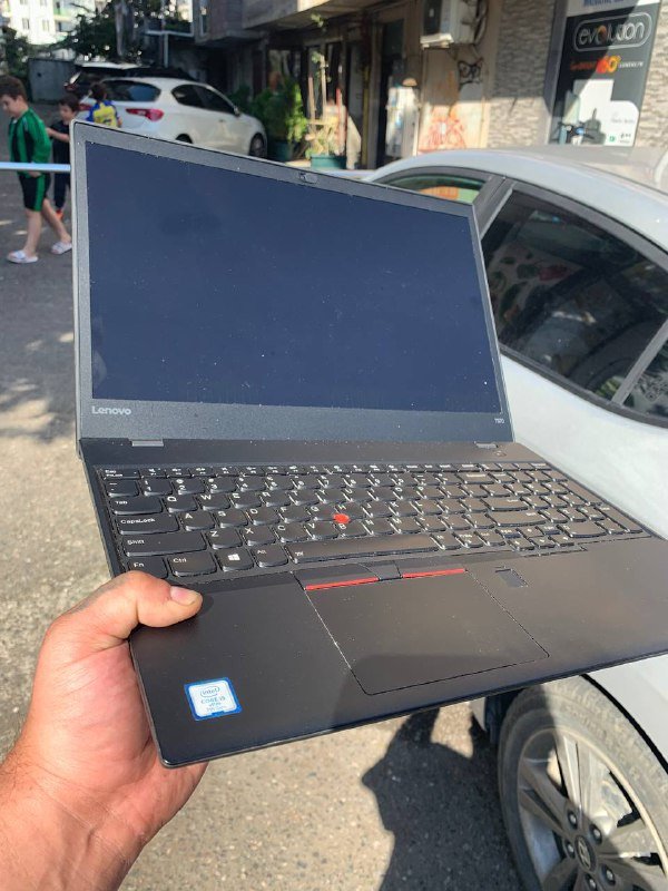 Lenovo Yoga 730 15', Lenovo T570 15.6" ноутбуки 2