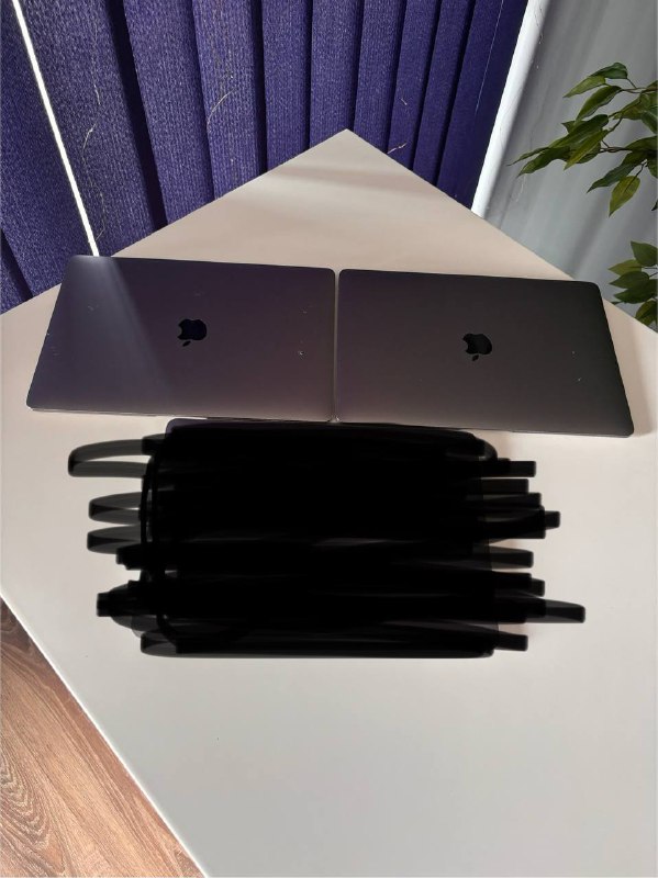Macbook Air 2018 i5 8/128GB, 2 штуки 9
