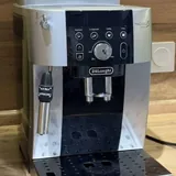 Кофемашина DeLonghi Magnifica Smart 4