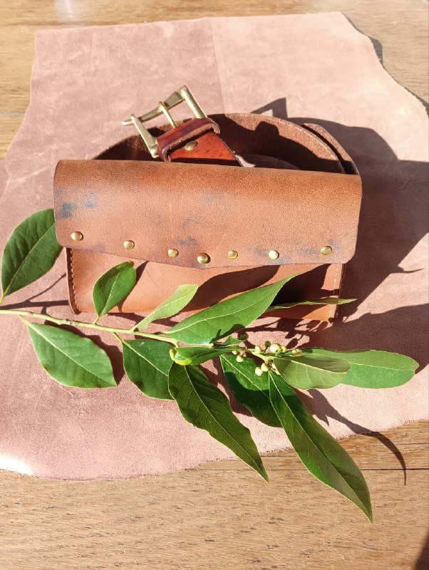 Сумка на пояс из натуральной кожи 4