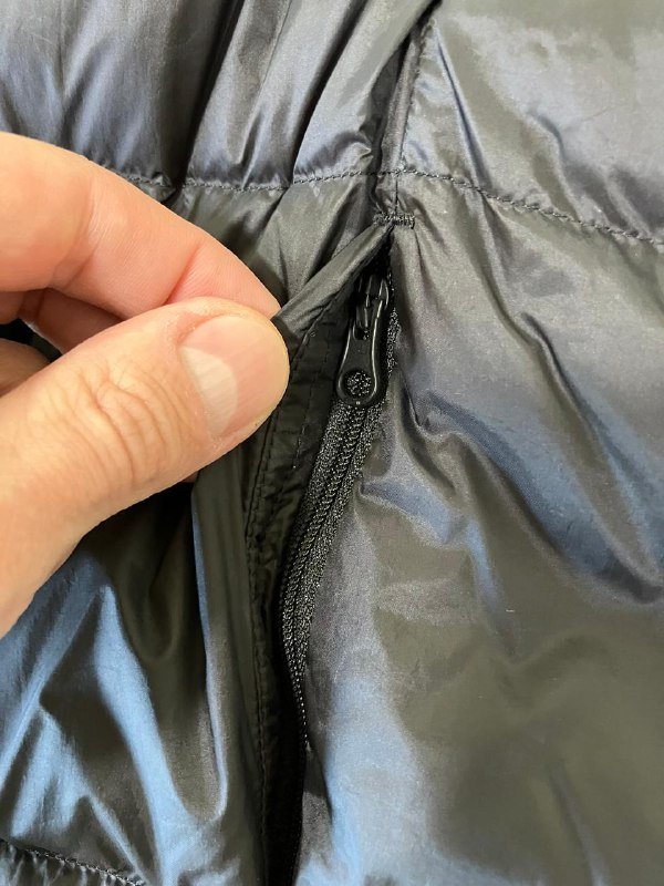 Пуховый жилет Uniqlo микропуховик 7