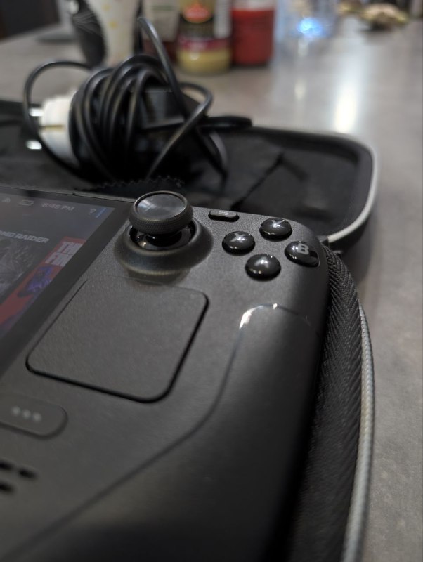 Steam Deck OLED 512GB, чехол, зарядка 2