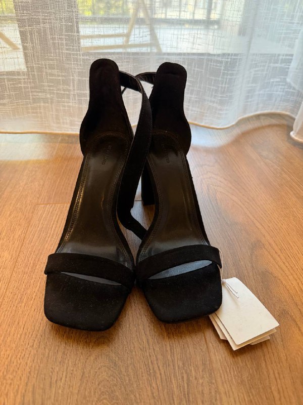 Босоножки Reserved, размер 40, новые