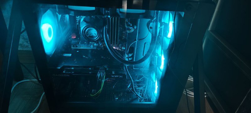 Игровой ПК Ryzen 7 2700x, Xfx 6600, SSD 512 и 128 Гб