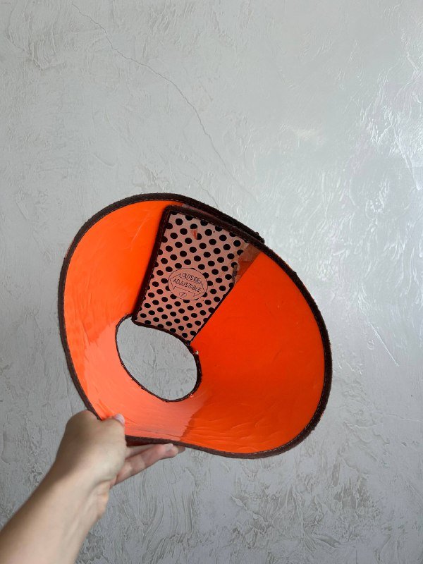 Медицинский воротник для средней собаки