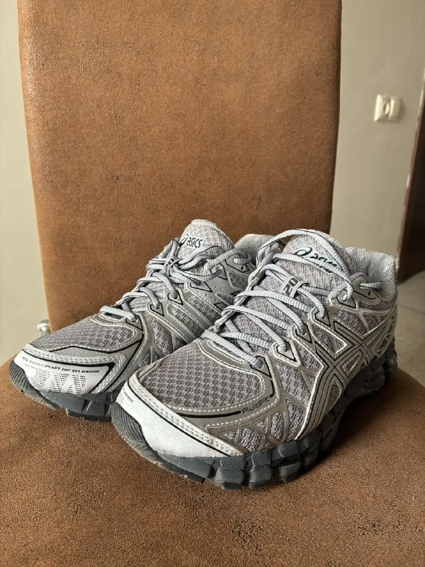 Кроссовки Asics