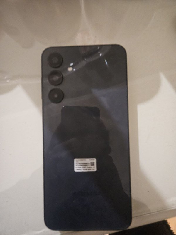 Samsung A16 новый с оригинальной зарядкой