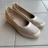 Золотистые туфли 3