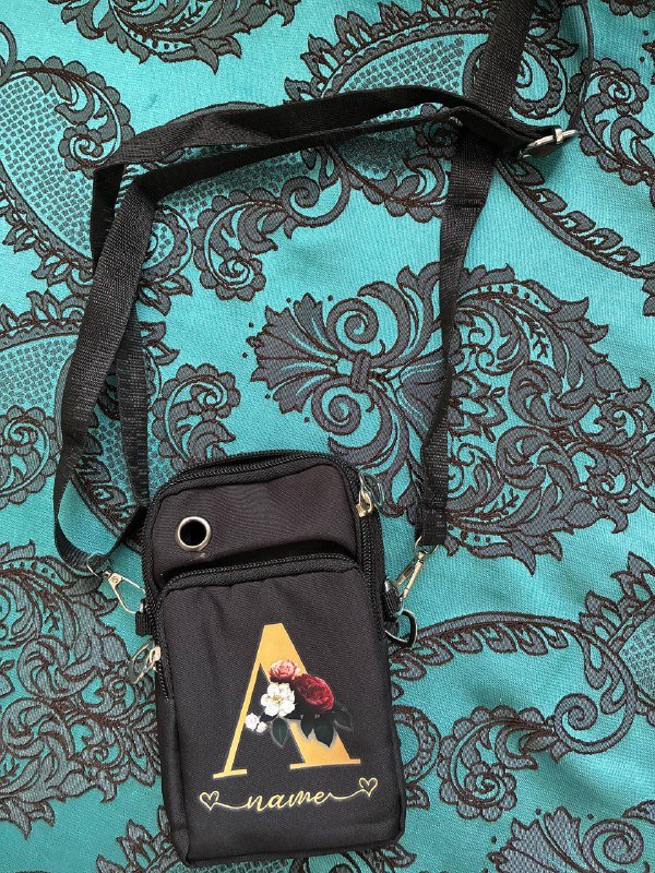 Сумка с буквой A и цветами