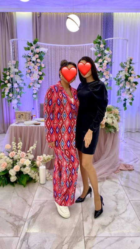 Белое платье с цветочным принтом, бархатное черное платье 4