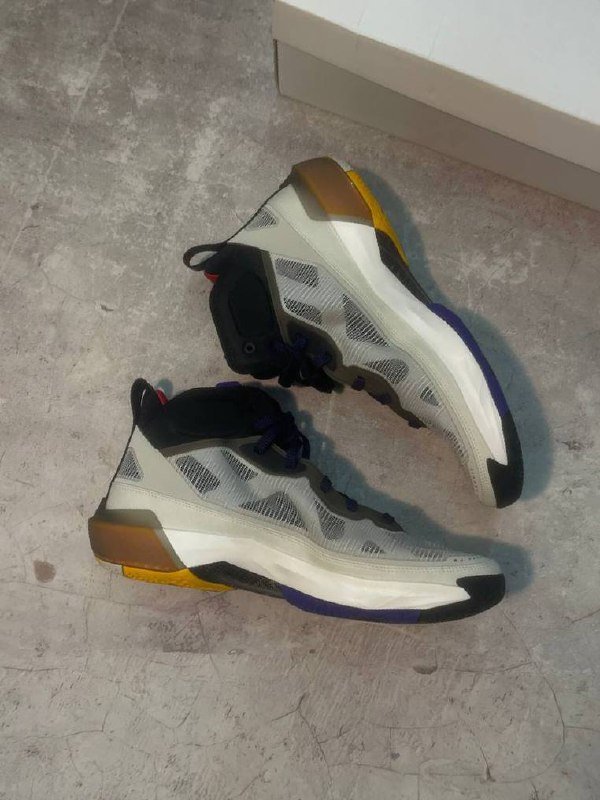 AIR Jordan мужские кроссовки размер 46 4