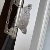Дверь с наличниками и ручкой 3