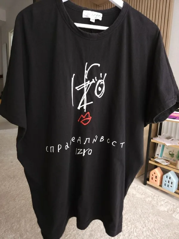 Корейская футболка IZRO 1