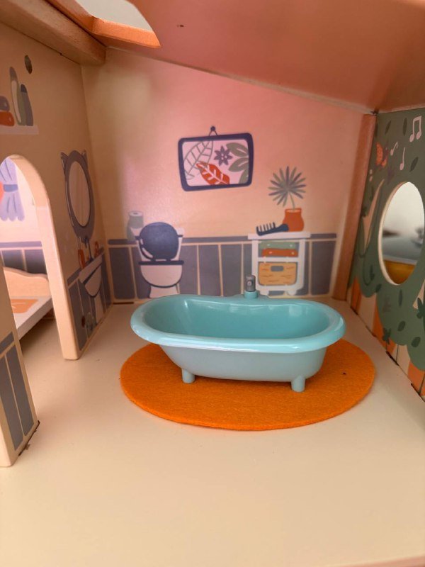 Домик от Hape с мебелью и фигурками 5