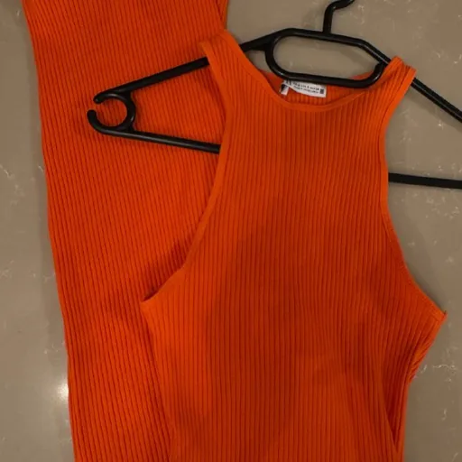 Платья Zara