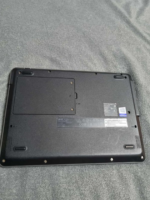 Ноутбук Acer 11 дюймов, 4Гб RAM, SSD 64Гб 5