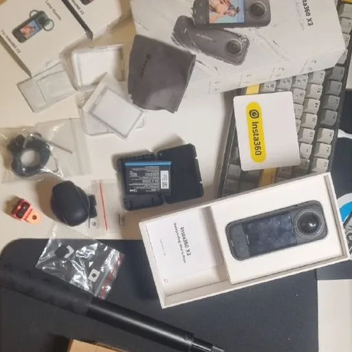 Insta360 X3 экшен камера